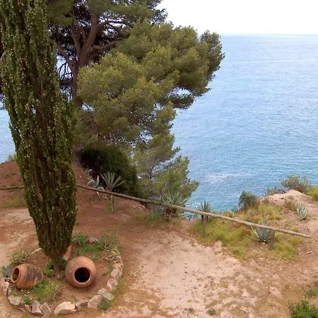 Apartamento Tripsoleil Cala Llevado * Tossa de Mar